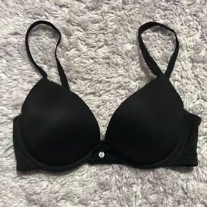 Victoria’s Secret Body by Victoria Push-Up Bra 36C